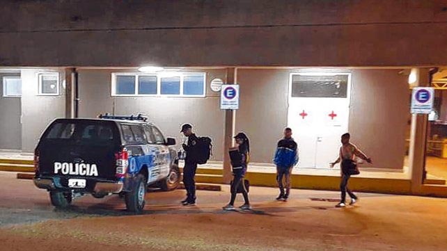 Allanan 4 empresas que tienen salida al Paraná por posible contaminación