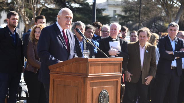 LIFSCHITZ ENCABEZÓ EL ACTO POR EL ANIVERSARIO DEL FALLECIMIENTO DEL GENERAL SAN MARTÍN