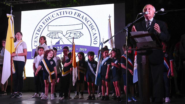 LIFSCHITZ PARTICIPÓ DE LOS ACTOS POR EL 125º ANIVERSARIO DE LA ESCUELA “SAN FRANCISCO SOLANO” DE ROSARIO