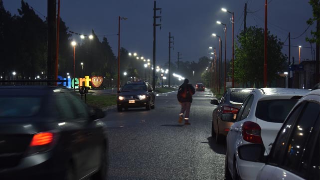 De Grandis inauguró nuevas luminarias LED en Puerto