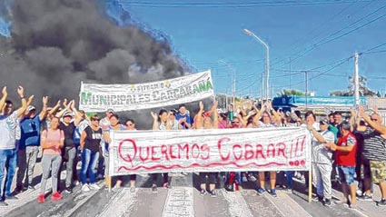 Carcarañá: el recambiode autoridades no logró desactivar el paro estatal