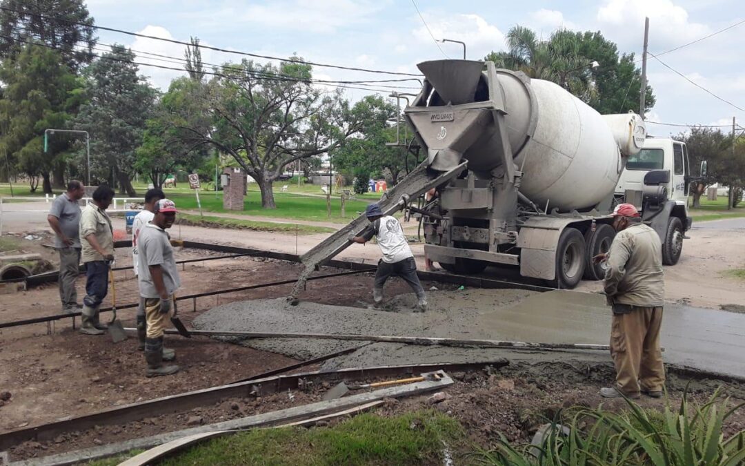 Trabajos de bacheo en simultáneo en diversos puntos de la ciudad