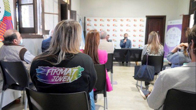 Lanzan en Firmat un programa municipal para facilitar la inserción laboral