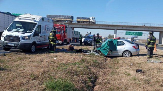 Identificaron al conductor que perdió la vida este martes tras impactar con un camión en la autopista a Santa Fe