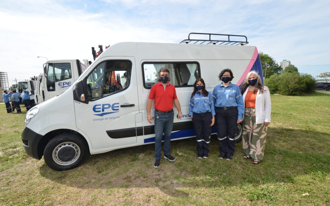 Se incorporaron camiones y utilitarios Okm a la EPE para la atención del servicio eléctrico