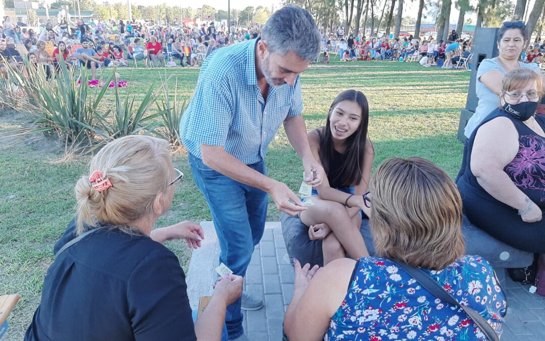 Los concejales oficialistas homenajearon a las mujeres en una jornada festiva