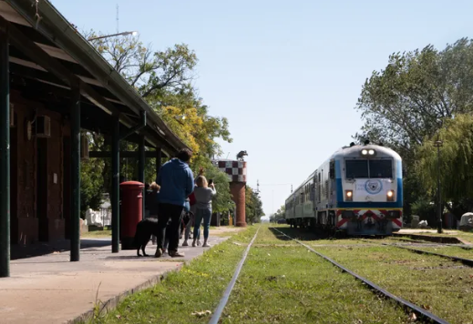 El Tren Rosario-Cañada de Gómez comenzaría a correr el 11 de mayo