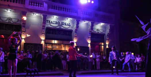 El Teatro Ideal de Venado Tuerto celebró el 33 aniversario de su recuperación histórica con una surtida agenda cultural