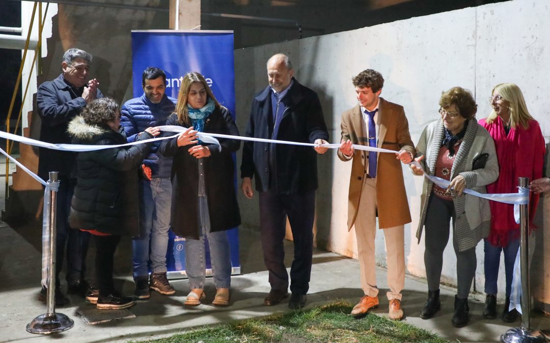     El gobernador Perotti inauguró la primera etapa del nuevo sistema de desagües cloacales en la comuna de Teodelina