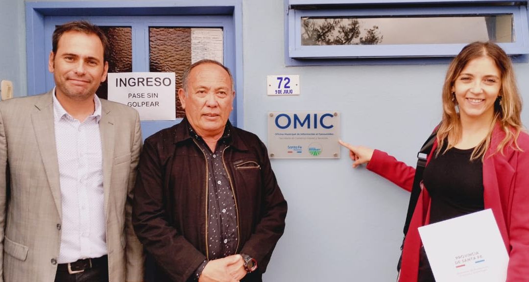     La provincia inauguró oficinas de información al consumidor en las comunas de Bouquet y Tortugas