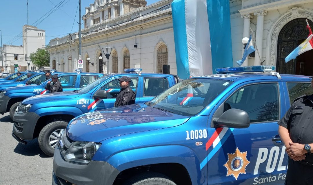 La provincia continúa equipando a la policía