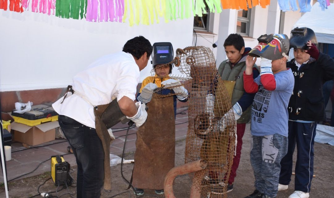     La provincia celebra por primera vez el Día de las Personas que Trabajan en Niñez, Adolescencia y Familia