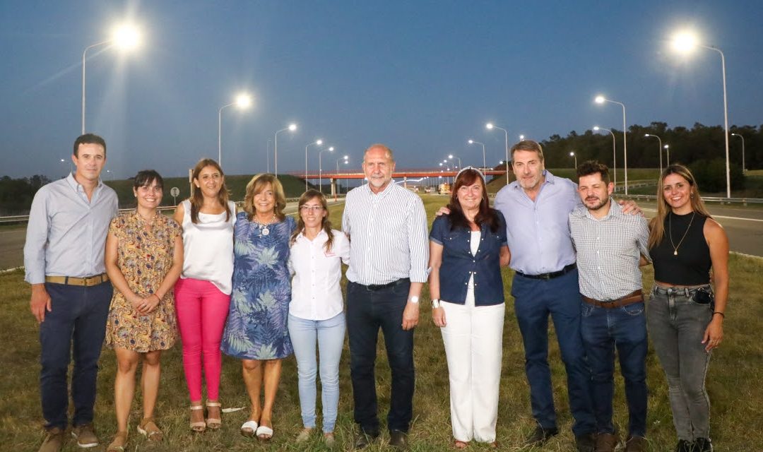 Perotti inauguró las obras de iluminación en el tramo puente Río Salado –