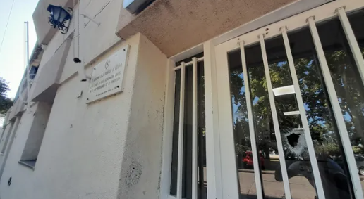Violencia en Villa Gobernador Gálvez: graves ataques a instituciones de la ciudad