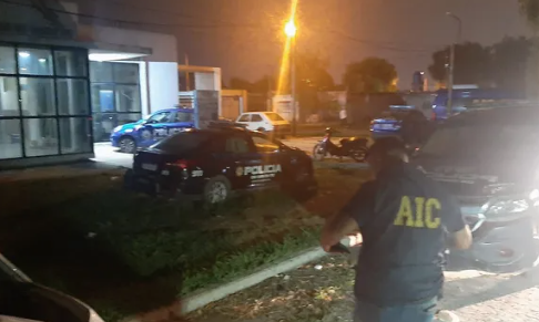 Atacan a balazos una comisaría de Villa Gobernador Gálvez y dejan una amenaza