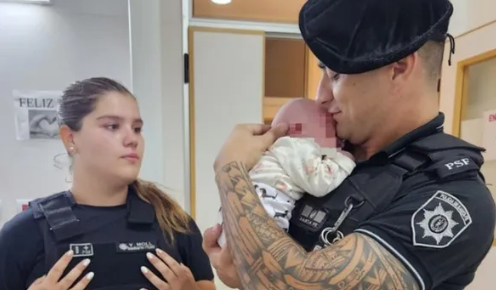 Dos policías le salvaron la vida a una beba