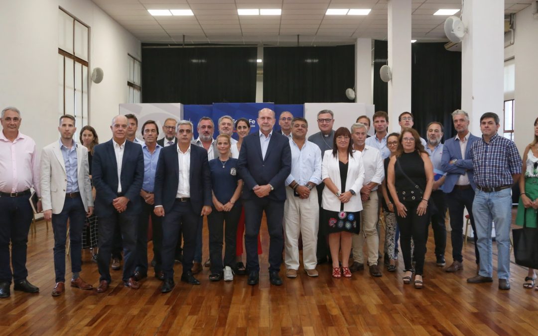 El gobernador Omar Perotti se reunió con la Multisectorial por la Paz en Rosario