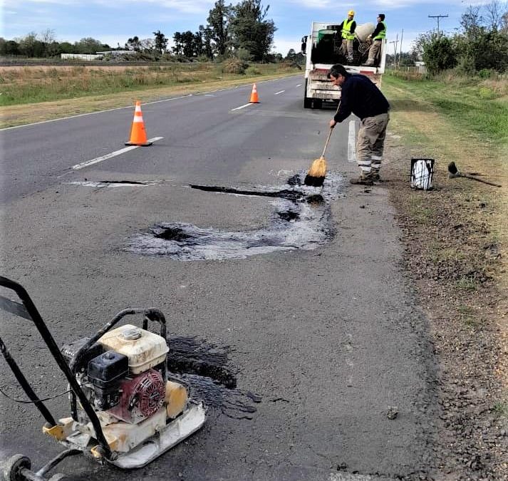 CORTE DE PASTO EN RN 11 ENTRE MONJE Y EL RÍO CARCARAÑÁ