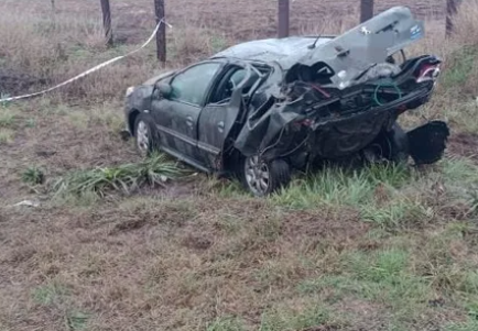 San Jerónimo Sud: perdió el control de su auto, volcó y murió en la vieja ruta 9