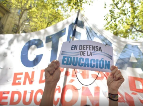 Ctera: la ley ómnibus viene por la privatización de la educación pública