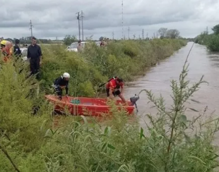 Murió ahogado un chico de 13 años que cayó al arroyo Cañada de Gómez