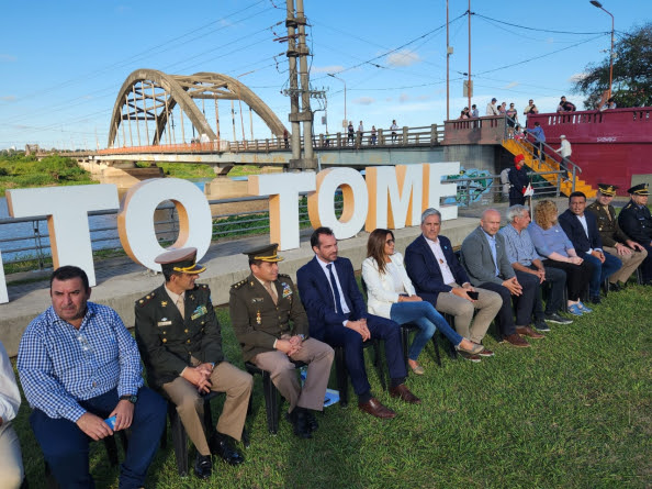 Santo Tomé rindió homenaje a los veteranos y caídos en la Guerra de Malvinas