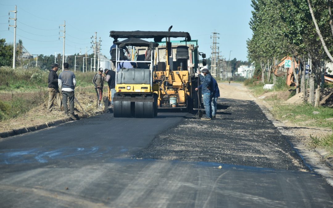 SE SUMAN OBRAS DE CORDÓN CUNETA Y ASFALTADO DE ARTERIAS