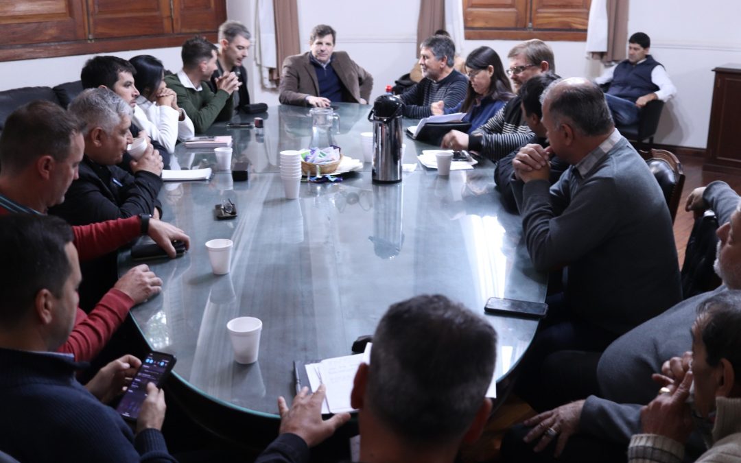 HUBO ACUERDO EN LA PARITARIA MUNICIPAL ENTRE FESTRAM Y GOBIERNOS LOCALES