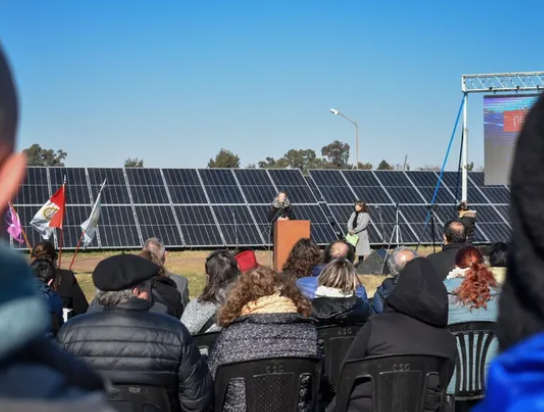 Energías renovables: se inauguró en San Gregorio un parque fotovoltaico