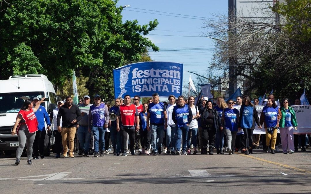 REPRESIÓN AFUERA, VERGONZOSO ADENTRO