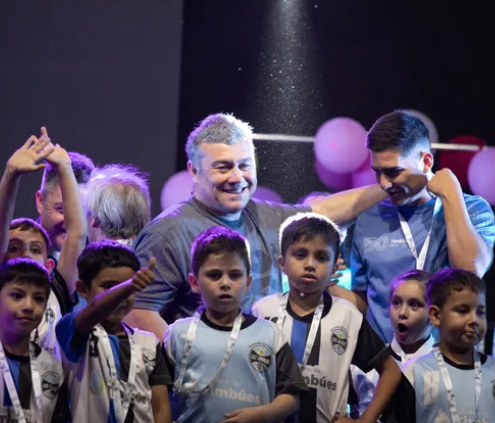 Cientos de deportistas de Timbúes cerraron las actividades del año con una gran fiesta