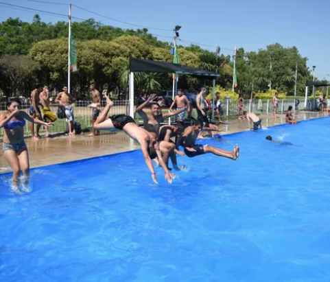 Parque Regional de Villa Gobernador Gálvez, una reserva natural para disfrutar el verano a pleno