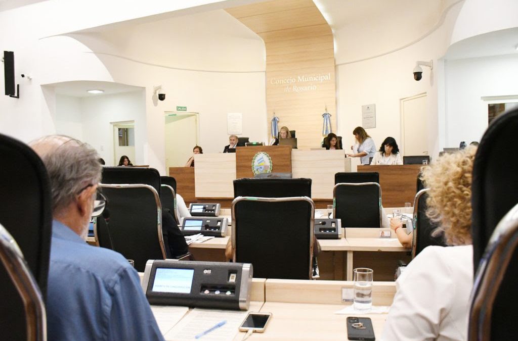En la sesión de prórroga se trataron y aprobaron 85 iniciativas