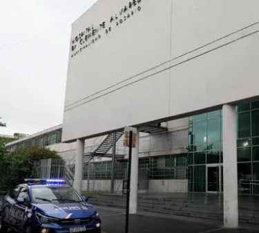 Pelea en Villa Gobernador Gálvez: fue a jugar al fútbol y quedó en terapia intensiva