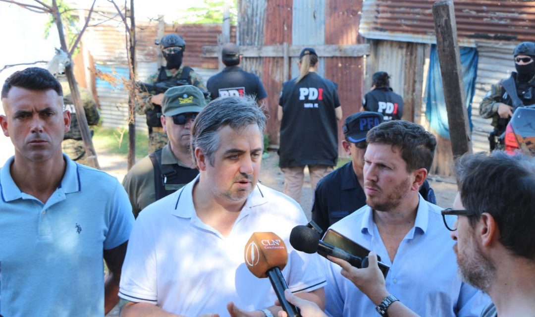Más de 400 efectivos de Provincia y Nación allanaron 50 puntos vinculados a venta de drogas en Rosario