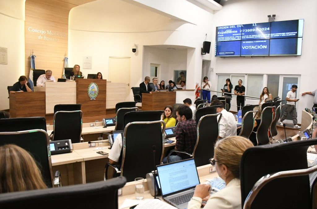 La jornada legislativa culminó con la votación de 143 temas