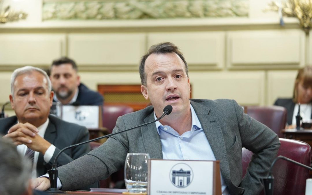 Un paso clave para reactivar la refinería San Lorenzo
