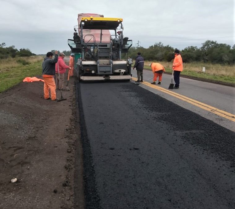 VIALIDAD NACIONAL SOSTIENE MEJORAS SOBRE RN 11 ENTRE GOBERNADOR CRESPO Y AVELLANEDA