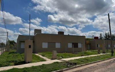 La gestión de Pullaro avanza con la reactivación de viviendas y 10 familias de Serodino están a un paso de cumplir el sueño de la casa propia